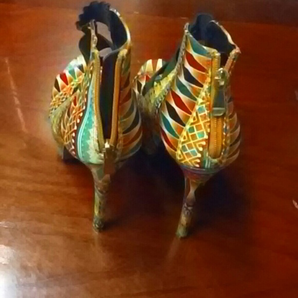 6Inch pattern heels - Picture 3 of 3