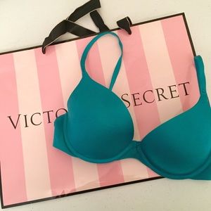 Victoria's Secret Biofit Uplift Bra