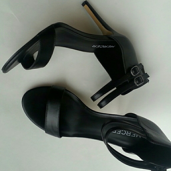 ??HOST PICK 10/30/15!! LIKE NEW Ankle-strap Sandal - Picture 3 of 4