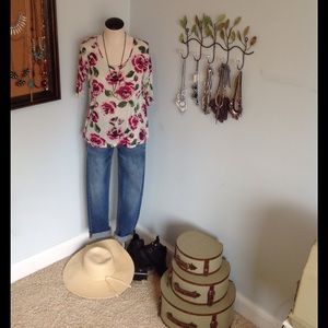 🌺Very cute Kenzie top!