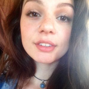 Meet your Posher, Una