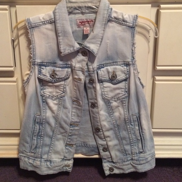 Jean vest - Picture 1 of 2