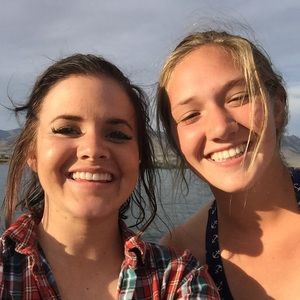 Meet your Posher, Olivia