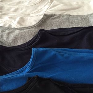 Bundled tank tops🎶