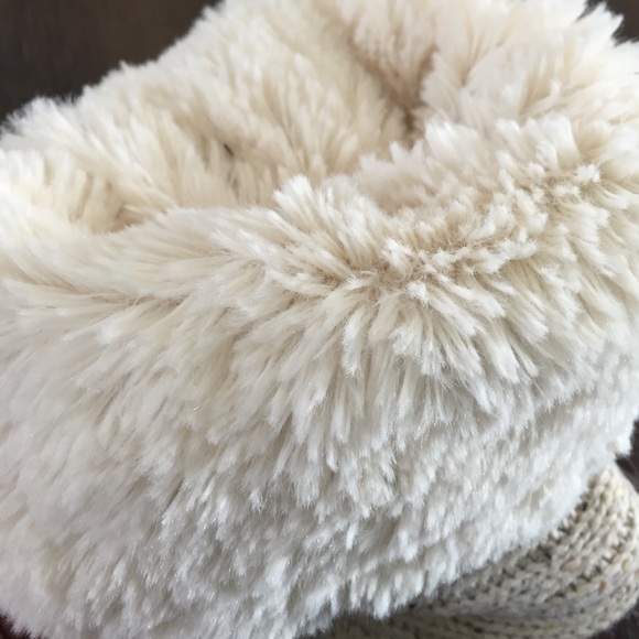 ‼️ SOLD‼️MUK LUKS - Picture 3 of 4