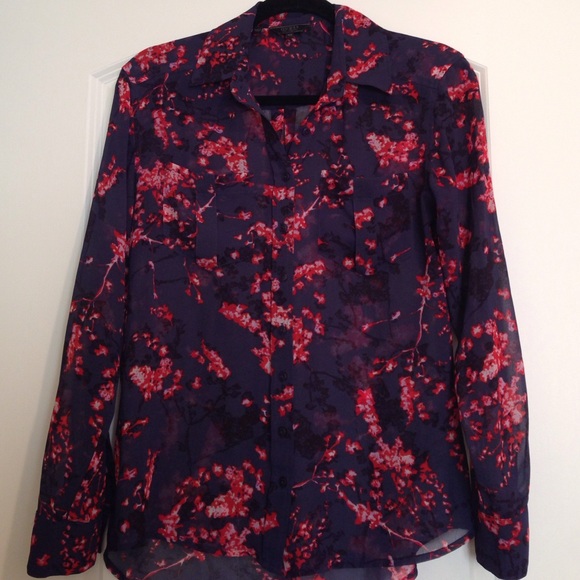 GUESS button down blouse