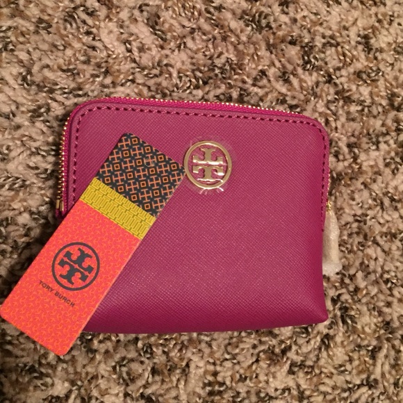 Tory Burch Handbags - Robinson Square Coin Case