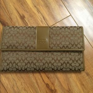 Coach wallet
