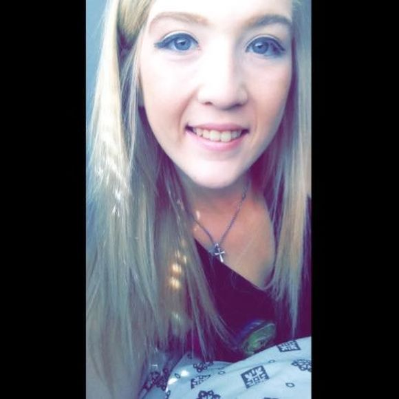 Meet your Posher, Julia - Picture 1 of 1