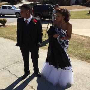 Meet your Posher, Tasinia