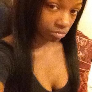 Meet your Posher, Yvette