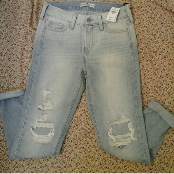 Cute boyfriend jeans but Do not fit me :(