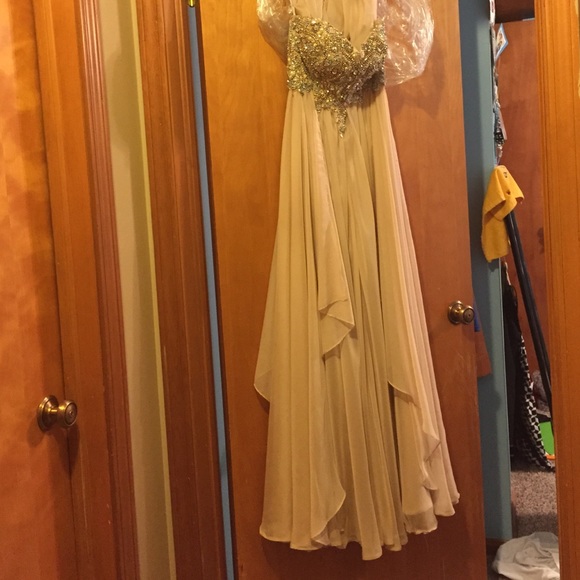 Jovani Designer Prom dress **worn once** - Picture 3 of 4