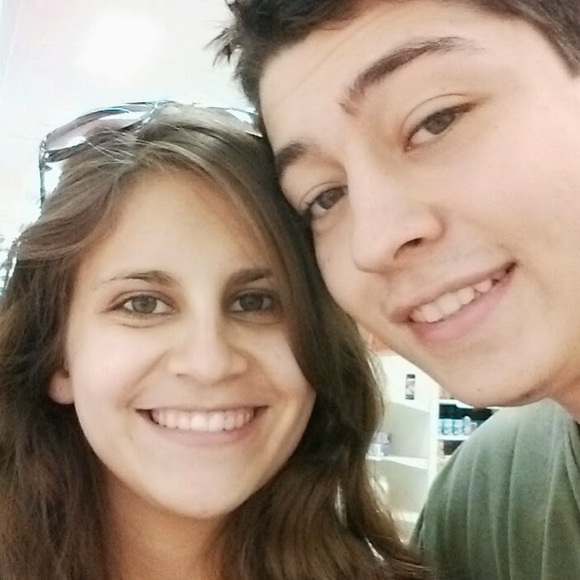 Meet your Posher, Christina - Picture 1 of 1