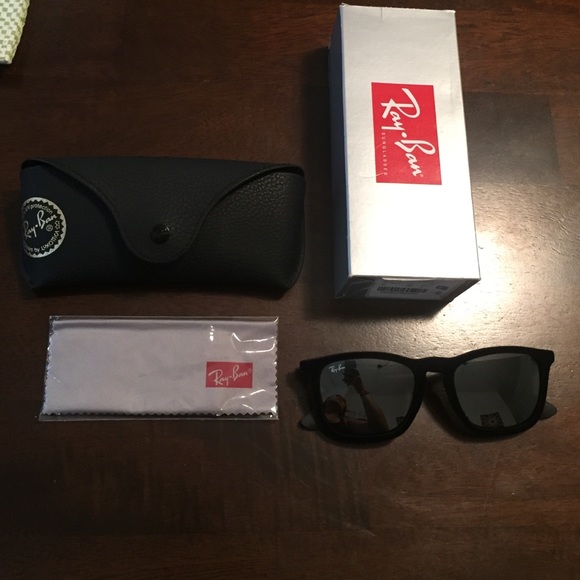 SOLD! Brand new Black Ray Bans. Velvet Edition - Picture 3 of 4