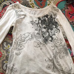 White long sleeve tee