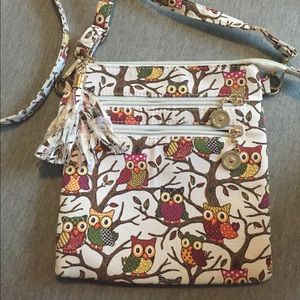 Owl cross body