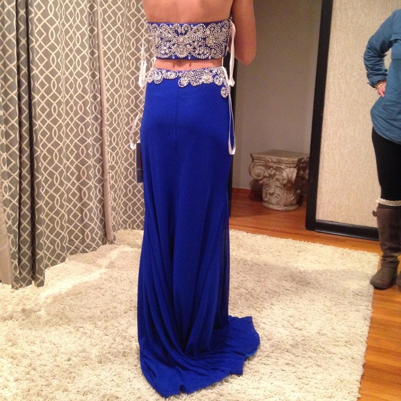 Size 2 Jovani 2 piece prom dress - Picture 3 of 4