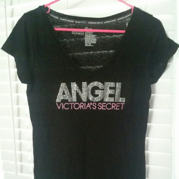 Victoria's Secret supermodel essential vneck