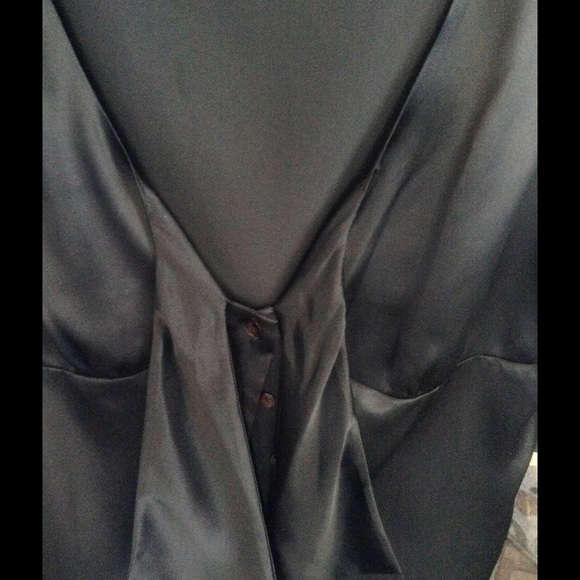SALE!! SILK SEXY BLACK TOP - Picture 2 of 4