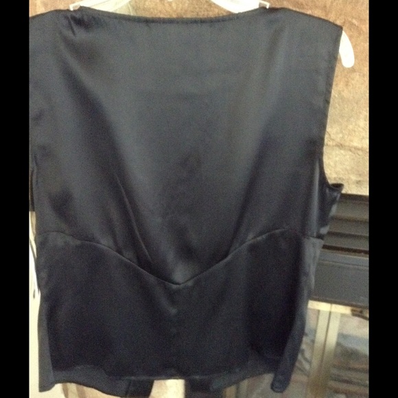 SALE!! SILK SEXY BLACK TOP - Picture 4 of 4