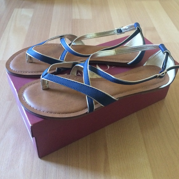 Brand New Navy Sandals💥