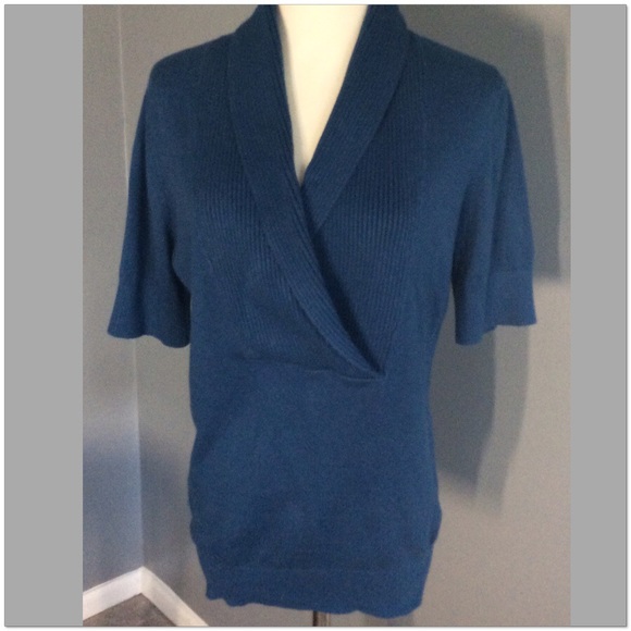 SOLD TWO SWEATERS Rafaella & Ann Taylor Size Large - Picture 3 of 3