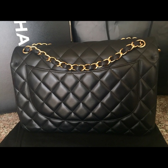 SOLD Chanel Jumbo Double Flap Bag/Gold Metal - Picture 2 of 4