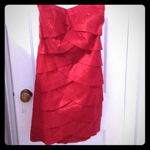 Romeo & Juliet red dress - Picture 1 of 3