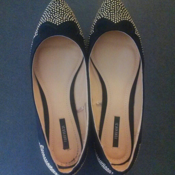 Pointed Toe Sequin Flats