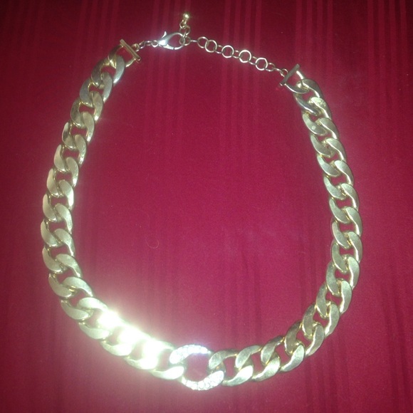 Diamond studded gold chain✨