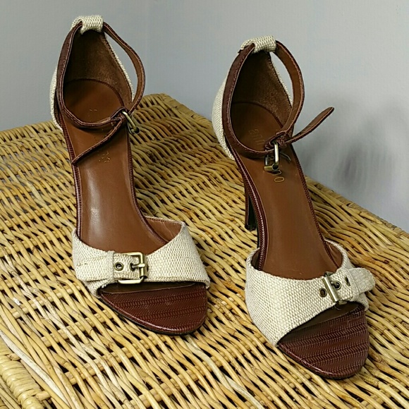 3" nice high heel two tone Ann Marino