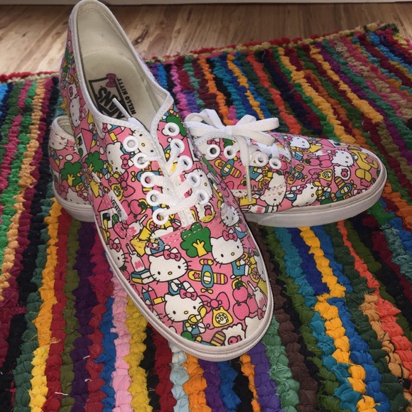 Hello kitty vans - Picture 1 of 4