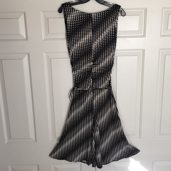 Bebe Dress - Picture 3 of 4