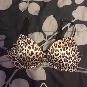 Vs push up bra size 34B