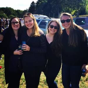 Meet your Posher, Caroline