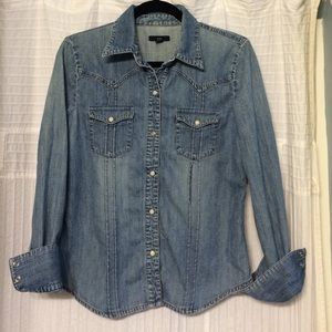 Great gap denim shirt