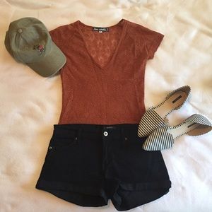 Black jean shorts 🌹