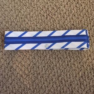 Lululemon head band!