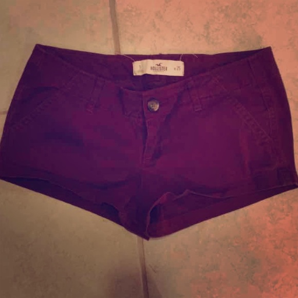 Hollister khaki shorts