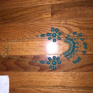 Turquoise flower necklace!
