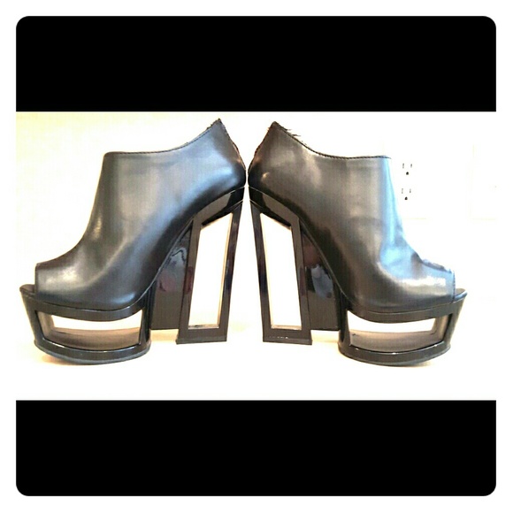 Black booties WORN ONCE NWOT