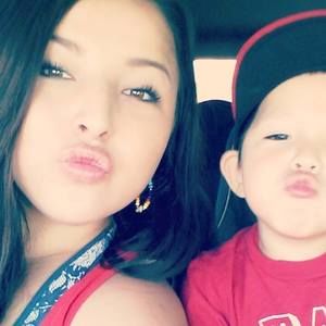 Meet your Posher, Lanie