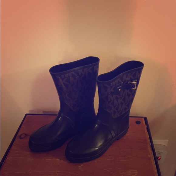 MK Rain boots