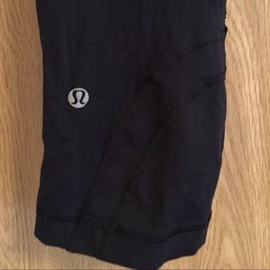 Lulu crops with mesh