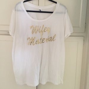 Boutique tee "wifey material"