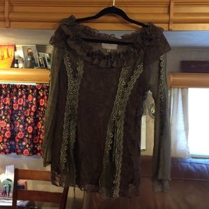 Boutique long sleeve top