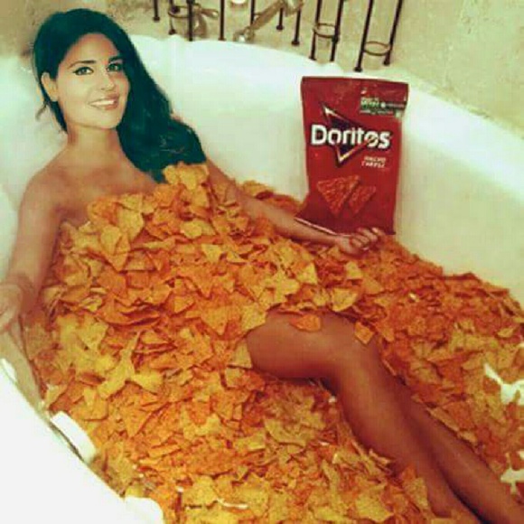 Meet your Posher, Lily - Picture 2 of 3