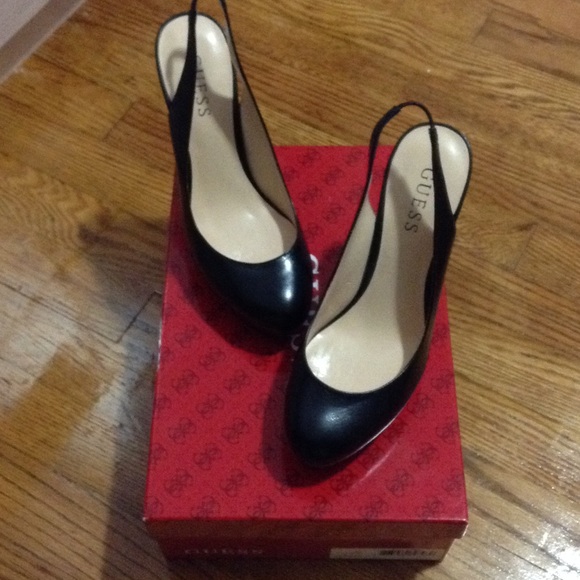 Guess black slingbacks