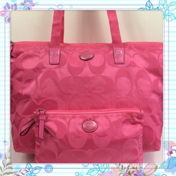 SOLD! Coach Getaway Signature Packable Weekender - Picture 1 of 4